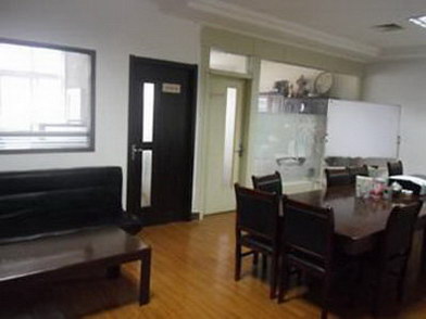   濟南工達捷能科技發(fā)展有限公司總經辦、采購部及小會議室